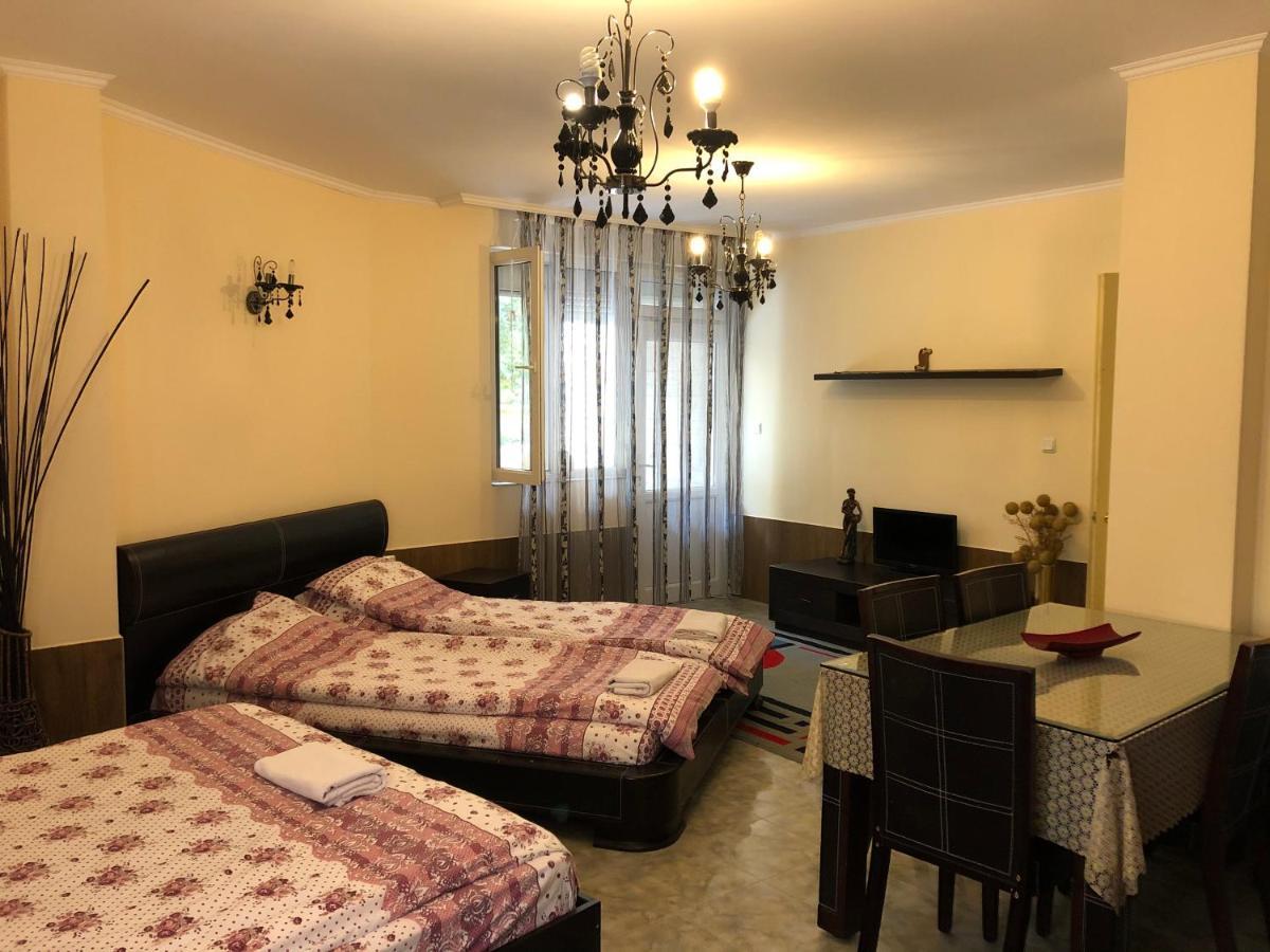 Marinela Apartments Pomorie Exterior photo